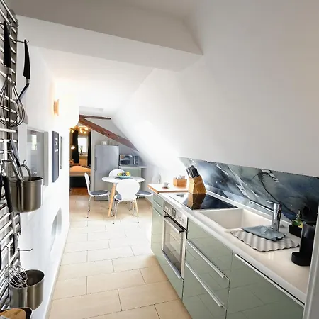 Apartment Luxerioes Und Idyllisch Mit 4 Schlafzimmern!