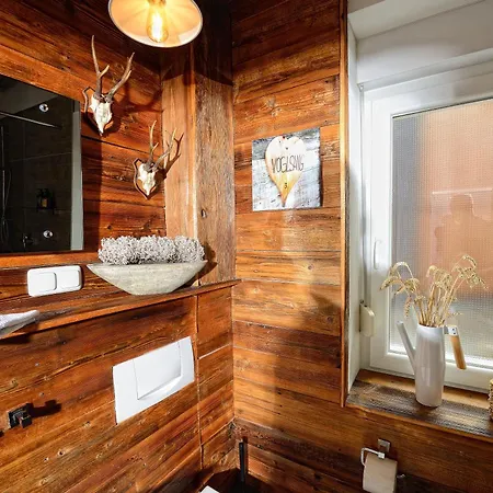 Apartamento Chalet-apartmenthaus Mit 4 Schlafzimmern! *