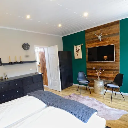 Chalet-apartmenthaus Mit 4 Schlafzimmern! Apartamento Bruchköbel